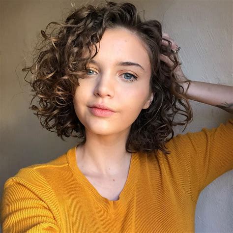 cute haircuts for curly hair|More.